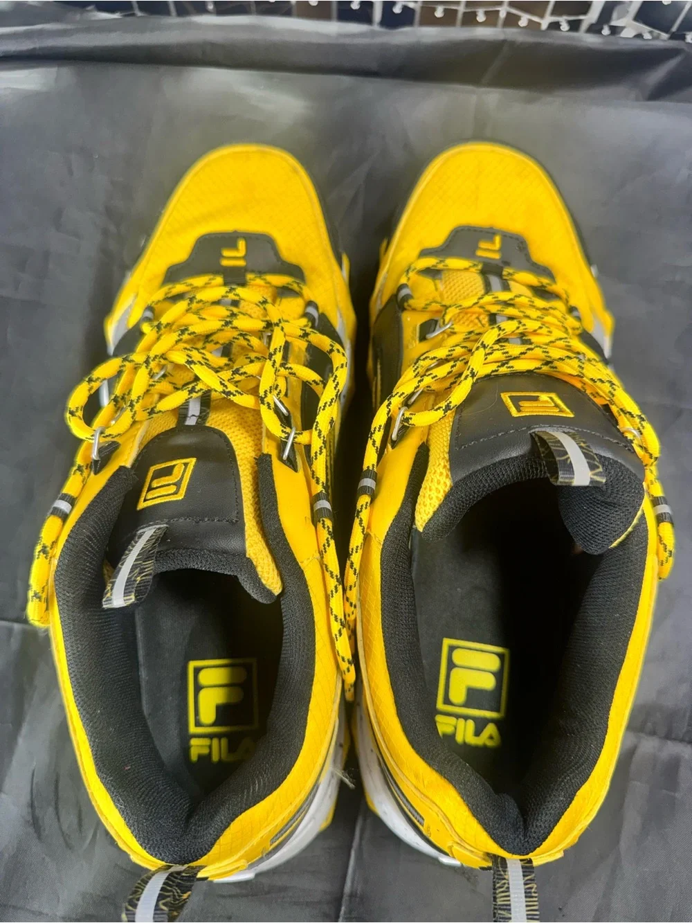 FILA Men's Yellow and Black Trail Running Sneakers
